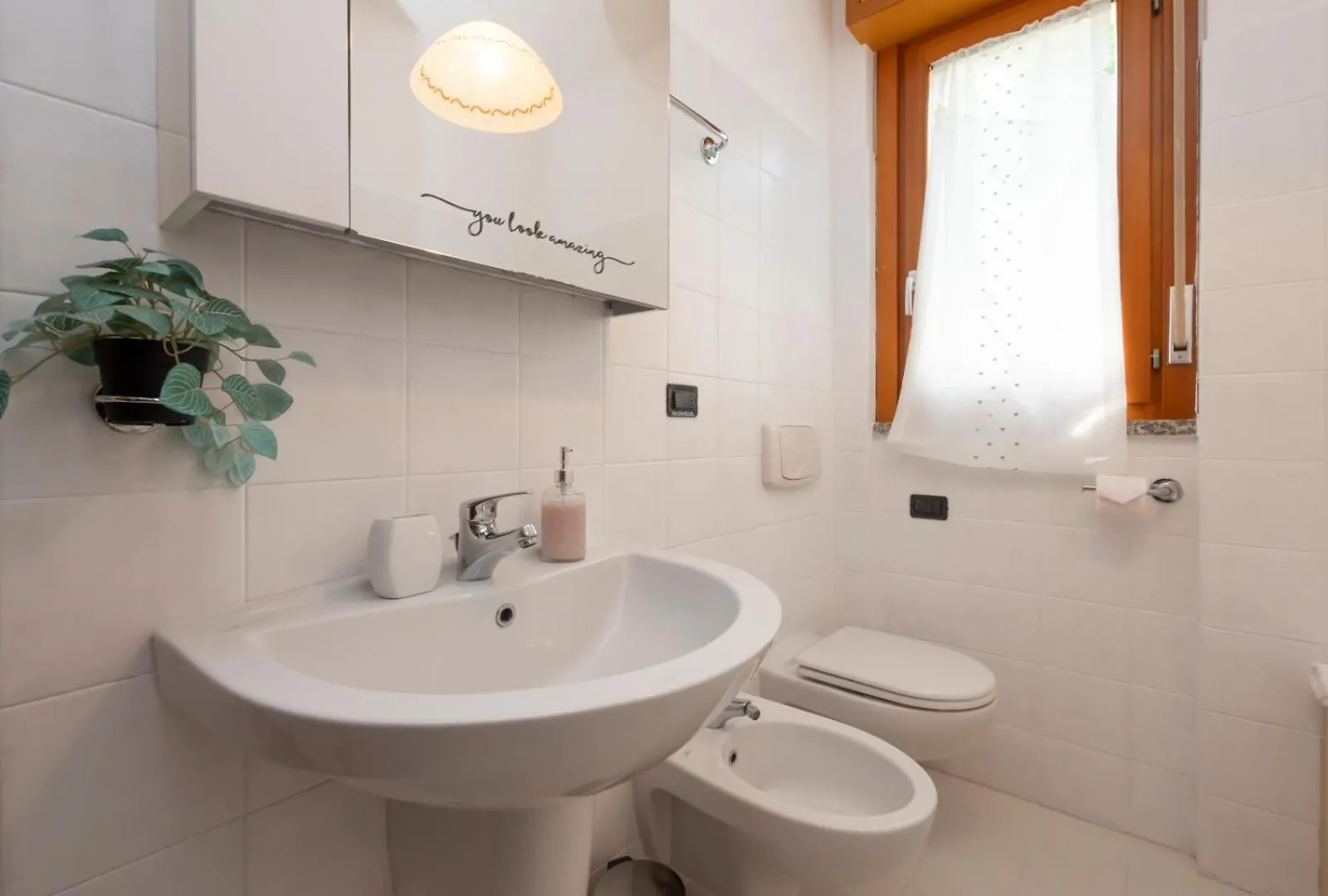 Spazio Breda - Free Garage, Metro M1, Balcony Apartment Milan
