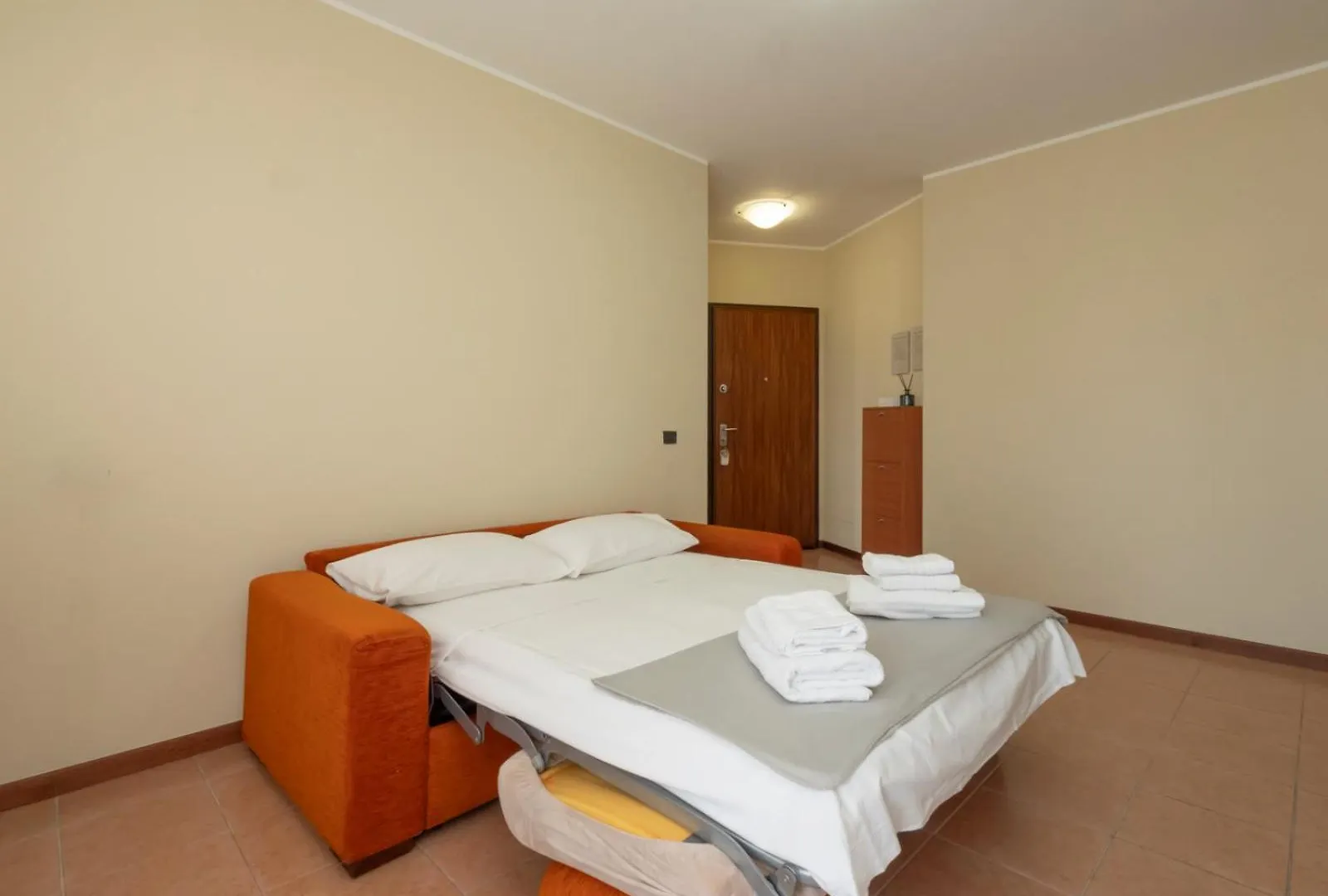 Apartment Spazio Breda - Free Garage, Metro M1, Balcony