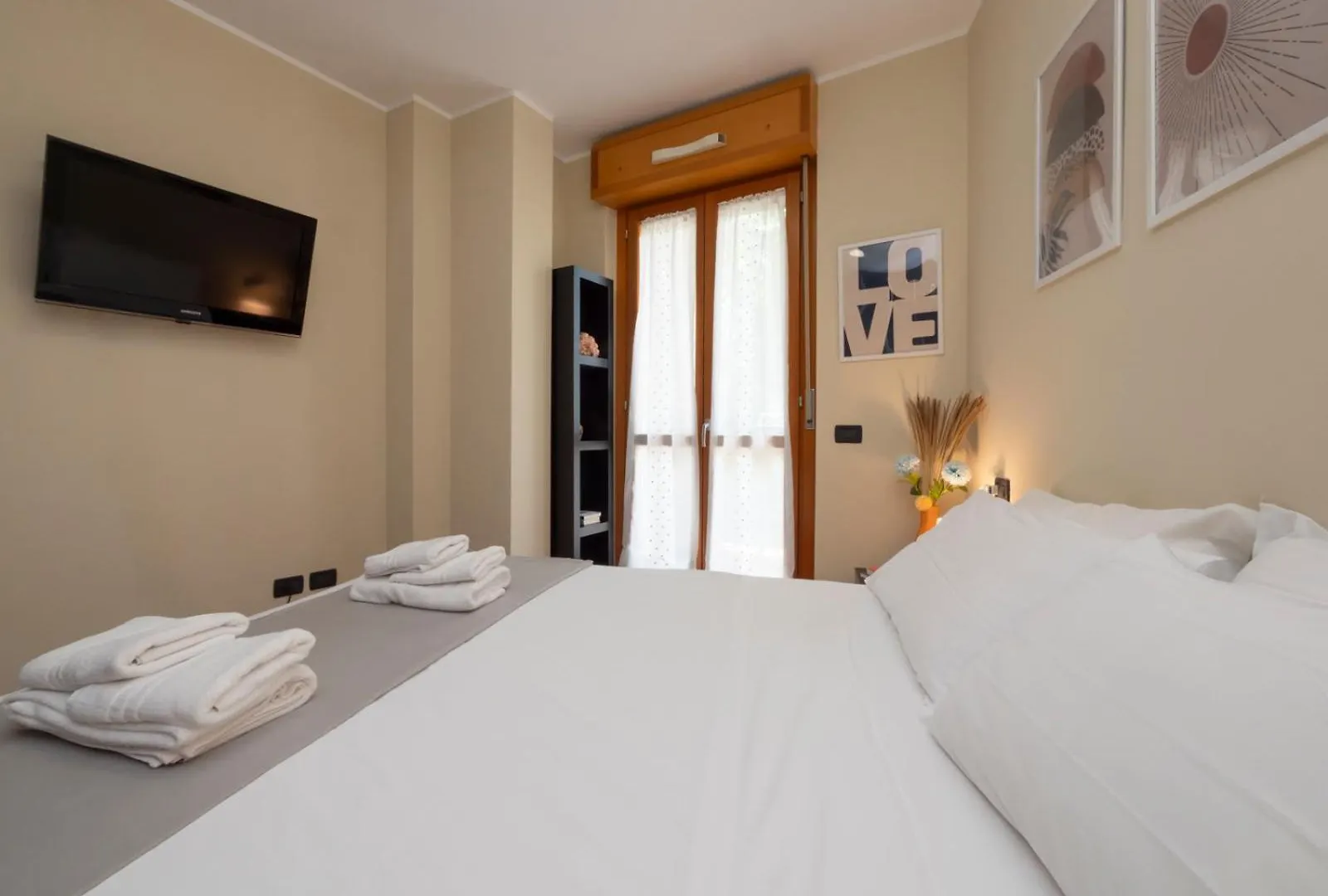 Apartment Spazio Breda - Free Garage, Metro M1, Balcony Milan